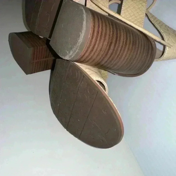 Born In California Sandals Stacked Heel Beige Lite Tan Faux Snakeskin Size 6 1/2 - Picture 10 of 15